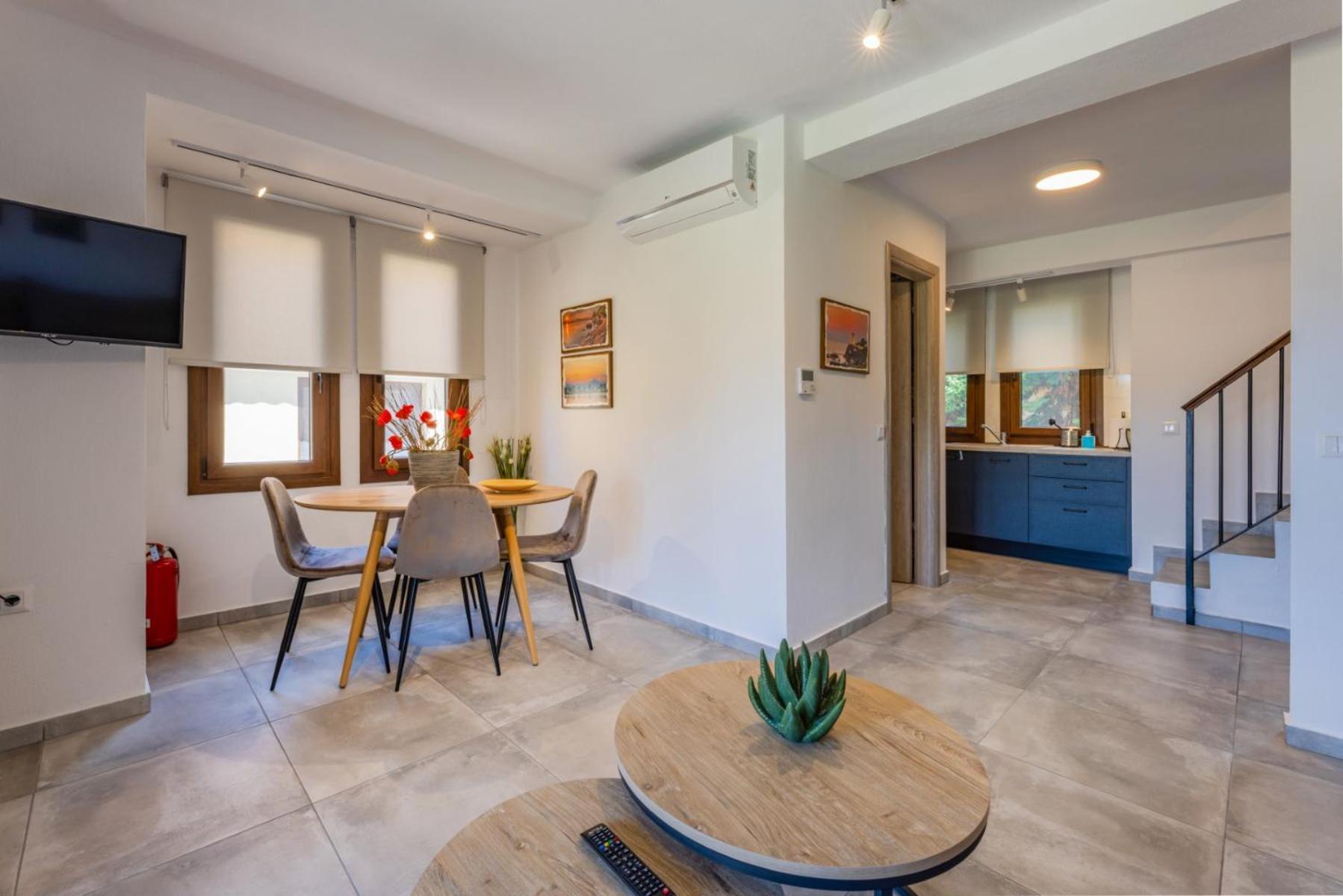 Penelope Luxury Suites Fourka Buitenkant foto