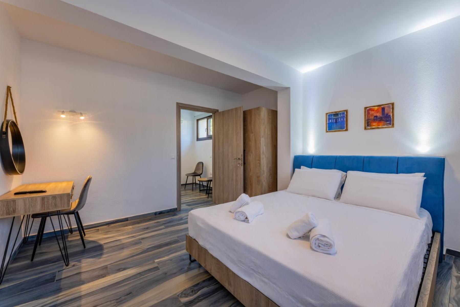 Penelope Luxury Suites Fourka Buitenkant foto